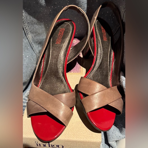 Reaction Kenneth Cole Red and Brown Heels with Stylish Crossed Straps - Picture 1 of 5